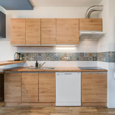 Bronowice Standard By Bookinghost Appartement