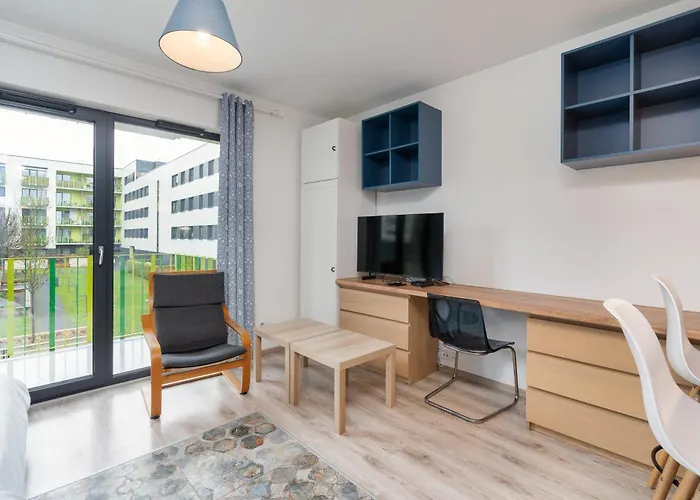 Bronowice Standard By Bookinghost * クラクフ